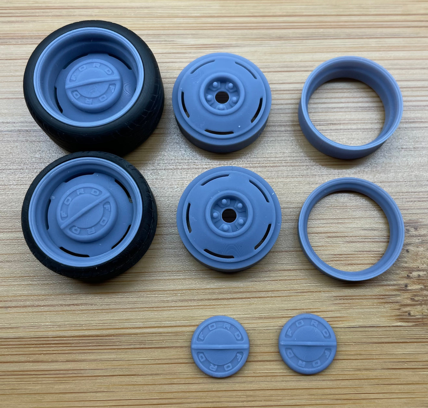 5 Slot Steelies/Ford Flipper Caps 20" Staggered