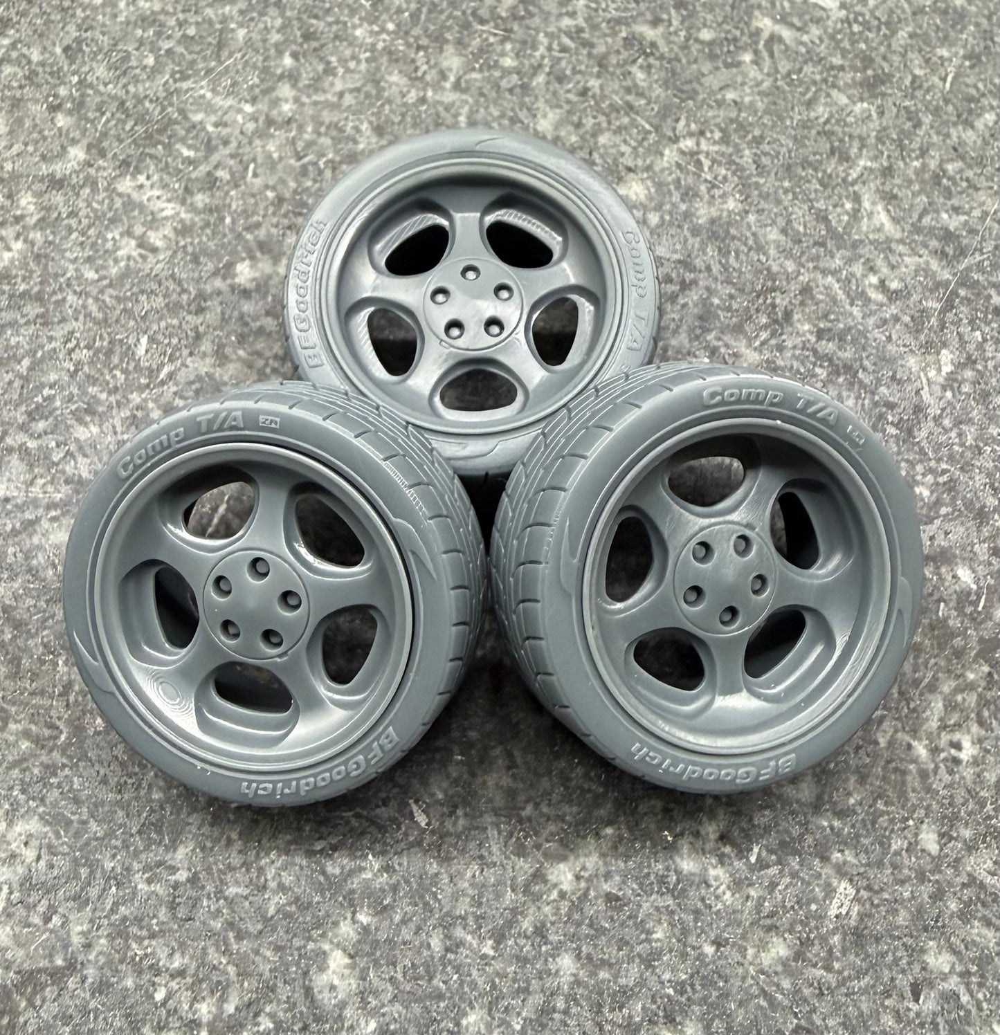 96-98 Cobra 18" Staggered